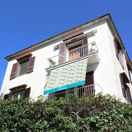 Affittacamere Erica With Sea View Guest house 2*